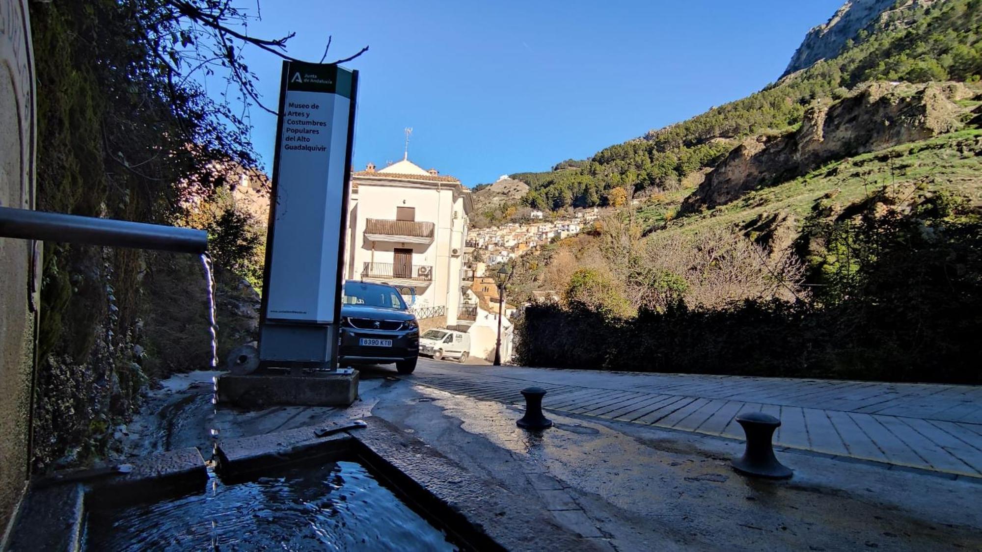 Alojamientos Puerta Del Parque كازورلا الغرفة الصورة